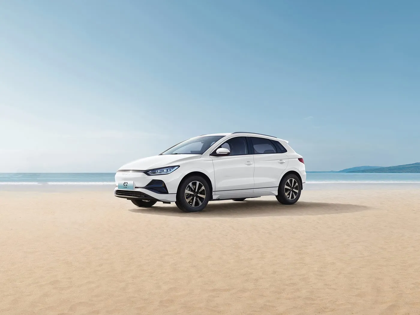 BYD E2 Luxury Electric EV Sedan SUV Хэтчбек Сол рулунда литий батареясы бар мотор Кытайдын жаңы энергетикалык унаасы