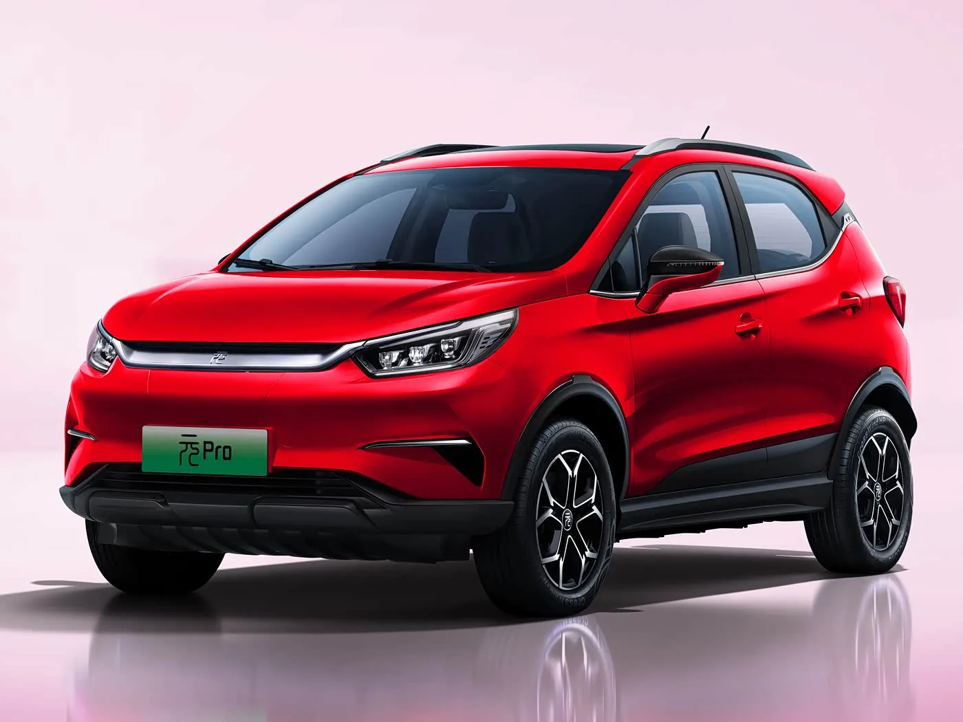 BYD Yuan Pro Luxury Electric SUV 320KM диапазону Шаарда айдоо үчүн жаңы энергетикалык унаа үчүн өркүндөтүлгөн өзгөчөлүктөр