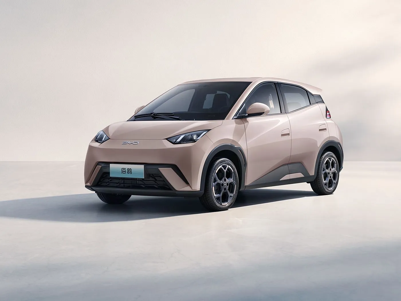 BYD Seagull EV Хэтчбек Мини Smart SUV алдыңкы дөңгөлөктүү, арткы камерасы бар жаңы энергетикалык унаа литий менен иштейт.