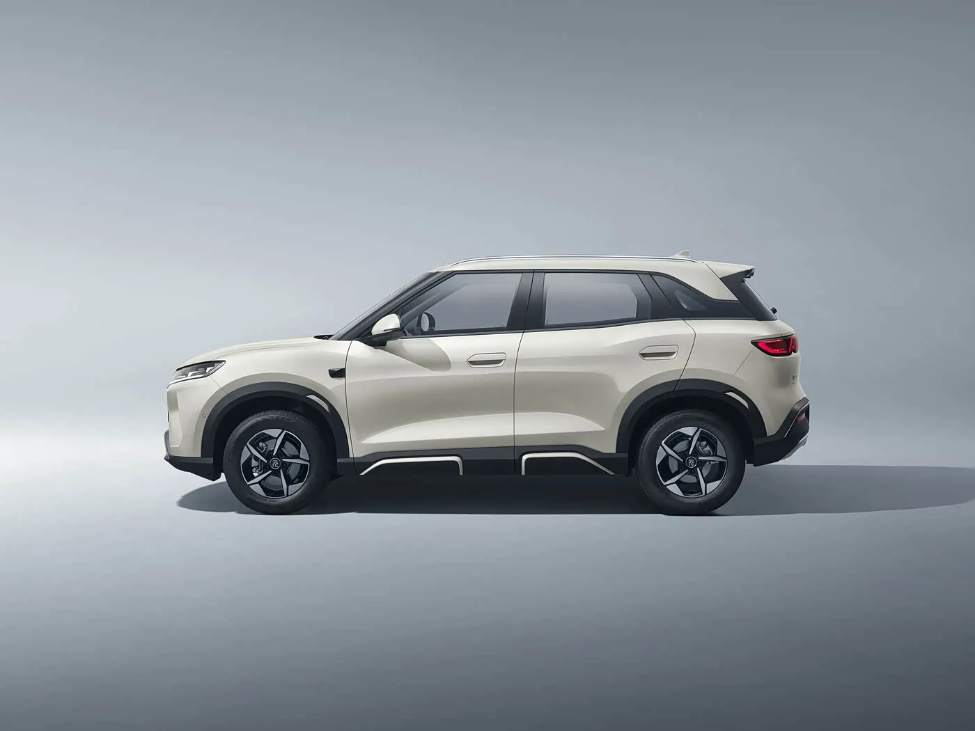Byd юань түтүкчөлүк басылышы, узак аралыкка чейин таза электр олв, электрондук слюна 3.0, Жаңы энергетикалык шаардык коммерциялык унаа