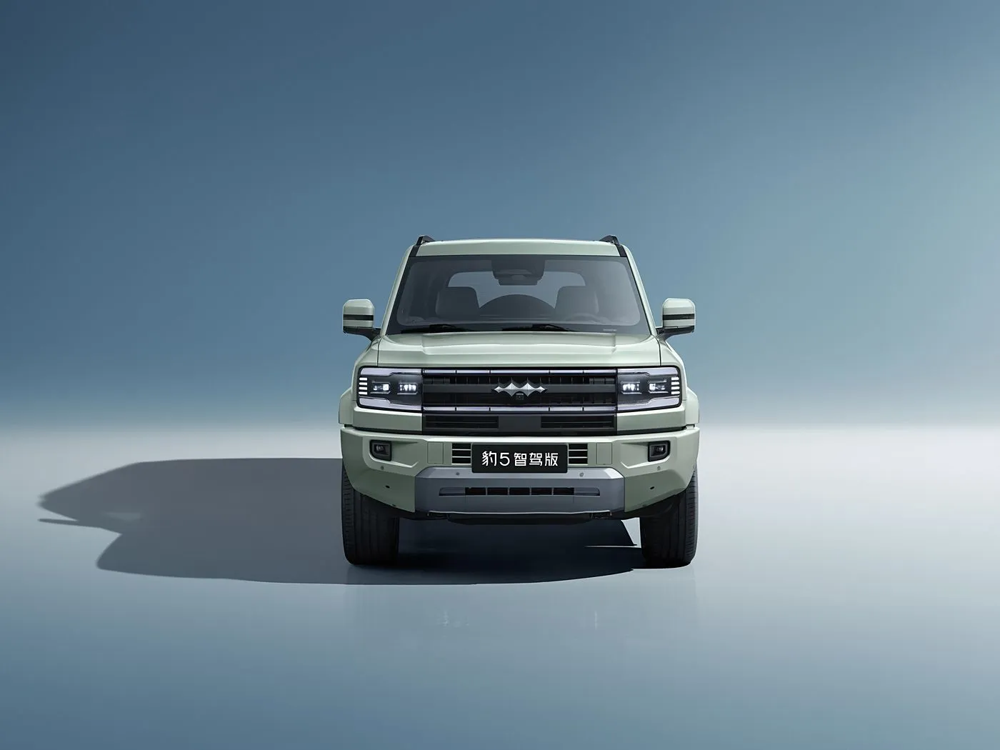 Premium BYD Leopard 5 Hybrid PHEV Off-Road SUV с/ 15,6 дюймдук экран 4x4 Drive 4WD 83L күйүүчү май багы