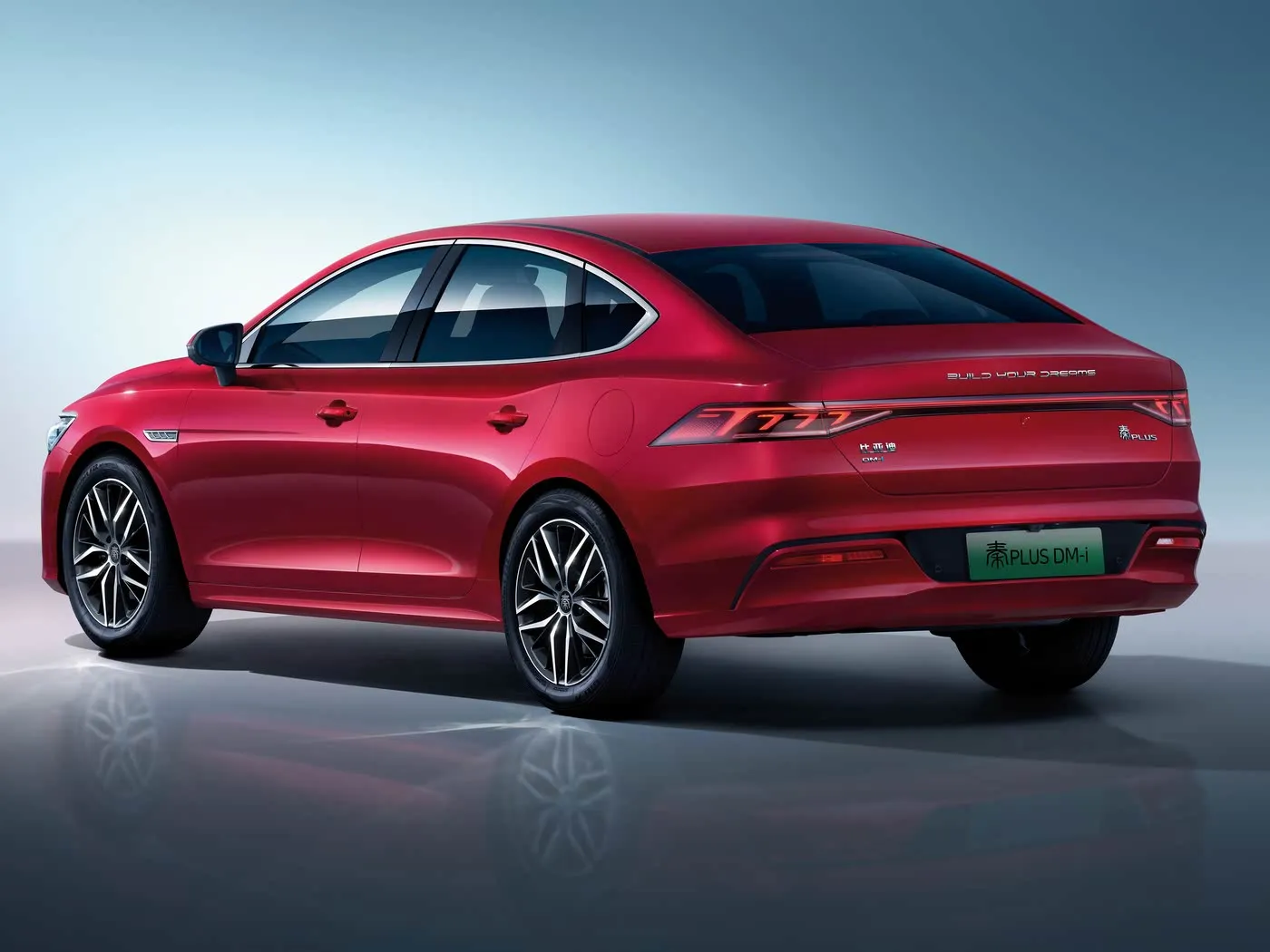 BYD Qing Plus Electric SUV Hybrid Auto Car New Energy Vehicle жакшыртылган EV мотору Сол рулдуу Седан Издөө механизми үчүн оптималдаштырылган