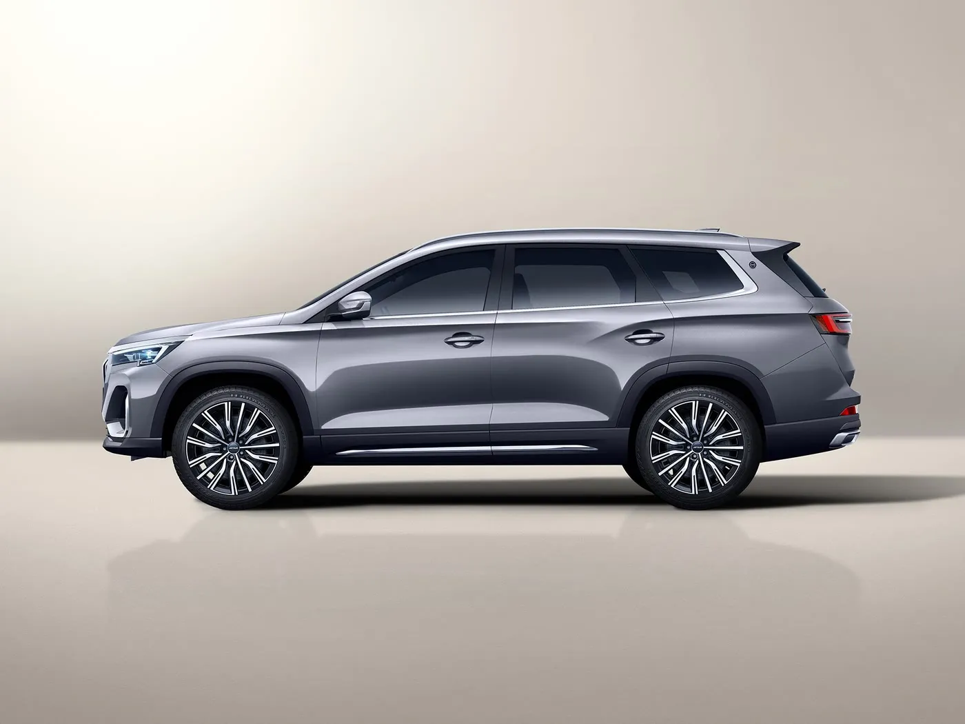 Жаӊы Chery Jetour X90 PLUS SUV Automatic Drive Euro VI эритмелүү чатыры бар булгаары отургучтары