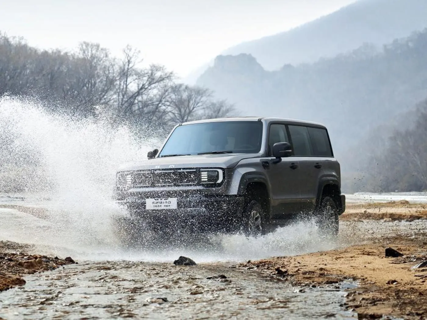 BEJING BJ40 Компакт SUV 4WD, 85l танк жана панорамалык камера Узун Wheelbase