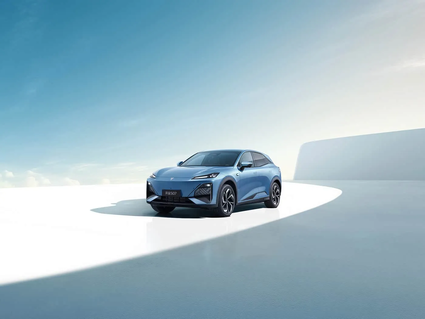 Deepal S07 Жаңы Энергетикалык Унаа Премиум Сув узартылган-аралык / EV Long Drange Wheelbase 5 орундуу дюймдук экран