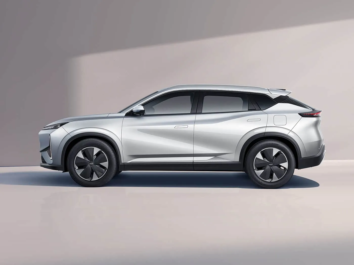 Dongfeng Aeolus L7: EV / PHEV SUV 5-орундуу Премиумга тийүү