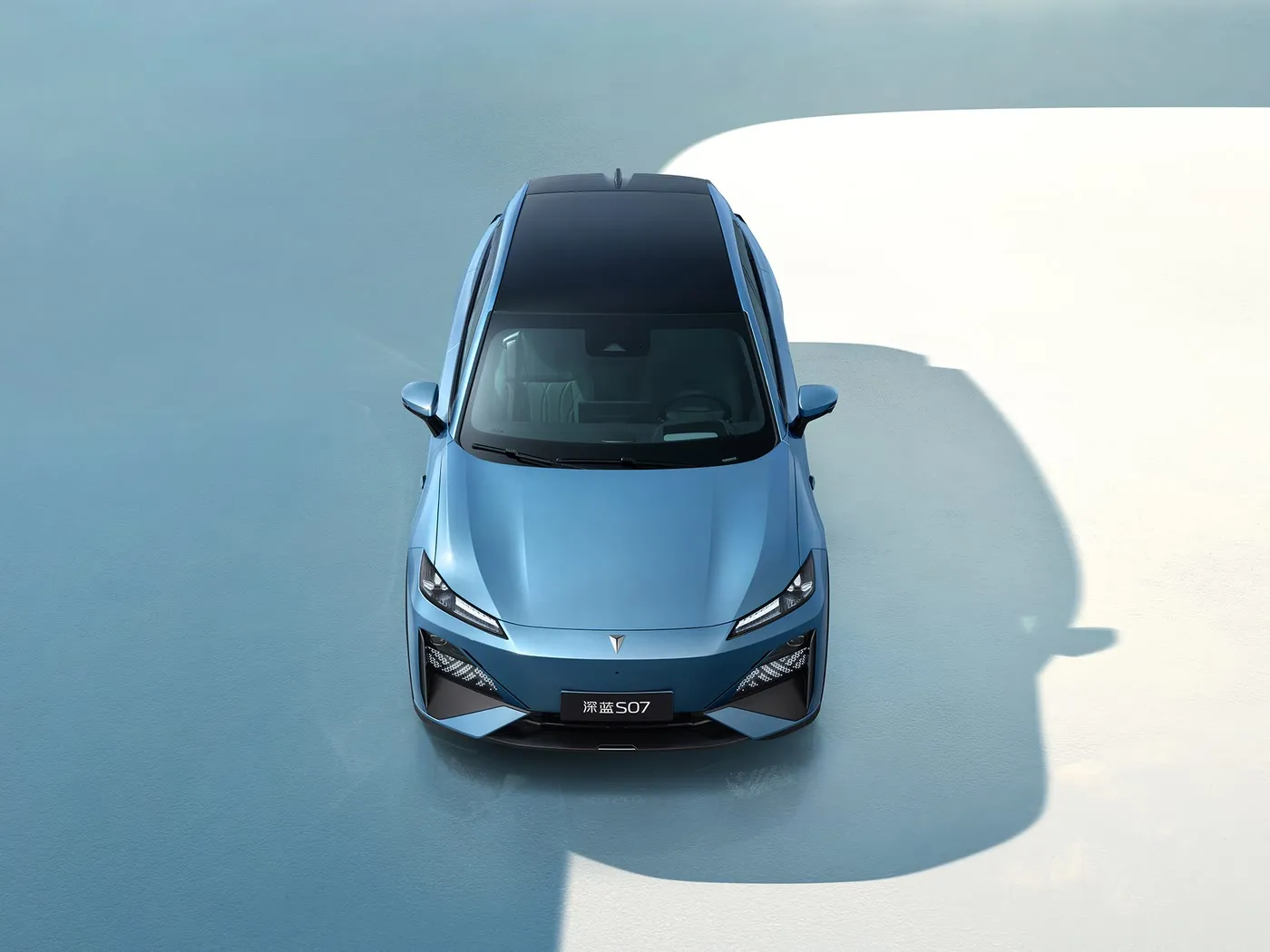 Deepal S07 Жаңы Энергетикалык Унаа Премиум Сув узартылган-аралык / EV Long Drange Wheelbase 5 орундуу дюймдук экран